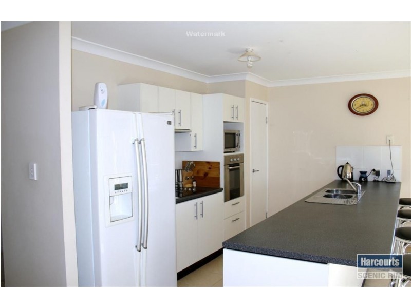 39 Turpentine Drive, Cedar Vale QLD 4285