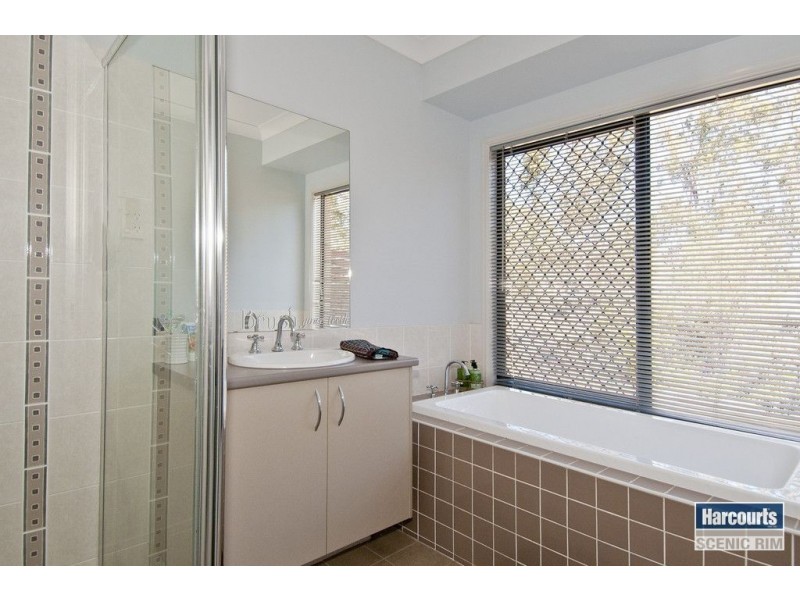 15 Ibyana Crt, Jimboomba QLD 4280