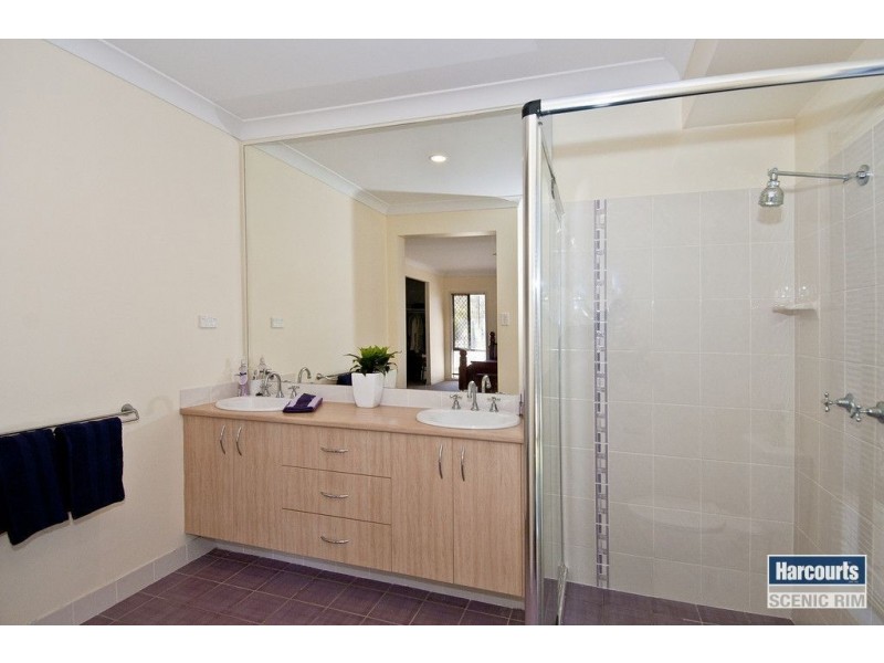 15 Ibyana Crt, Jimboomba QLD 4280