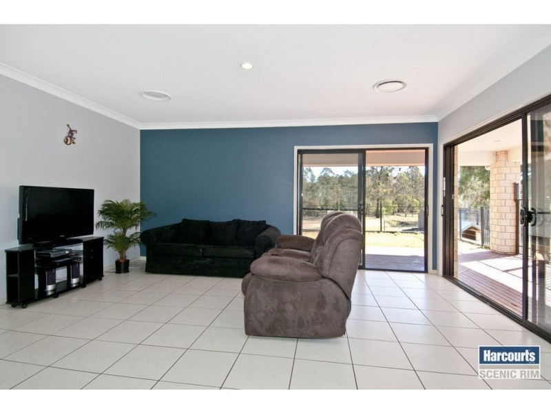 15 Ibyana Crt, Jimboomba QLD 4280
