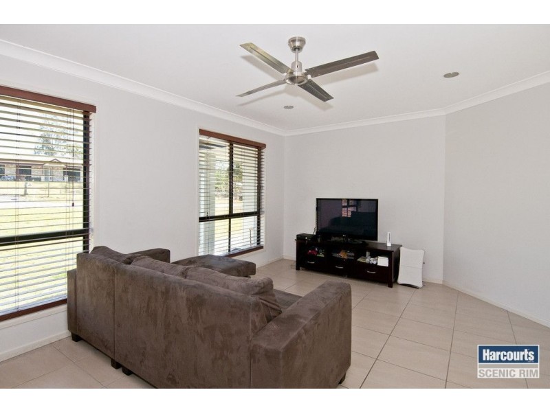 2 Mississippi St, Jimboomba QLD 4280
