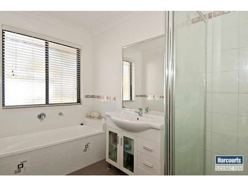 2 Mississippi St, Jimboomba QLD 4280