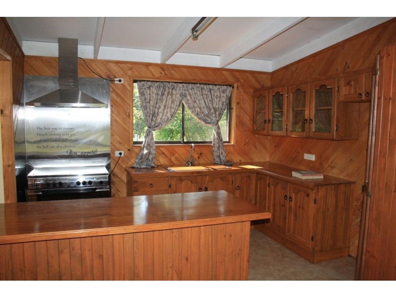 272 Clifton Drive, North Maclean QLD 4280