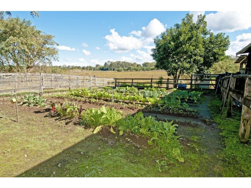 90 Lancebark Rd, Jimboomba QLD 4280