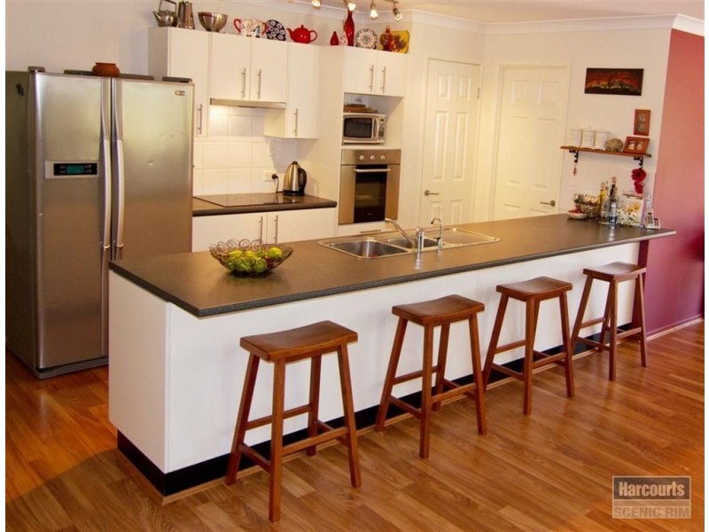 27 Kamala Court, Cedar Vale QLD 4285