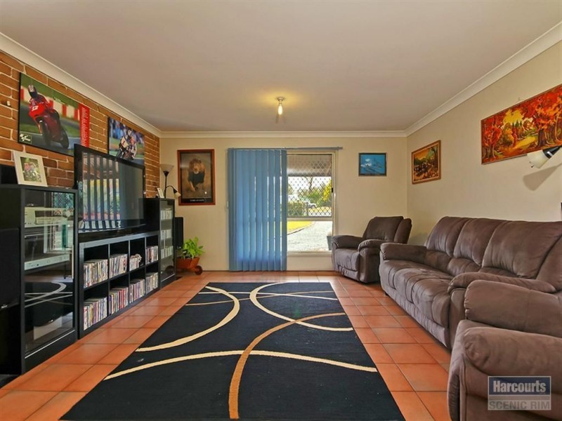 49 Palmerston Court, Munruben QLD 4125