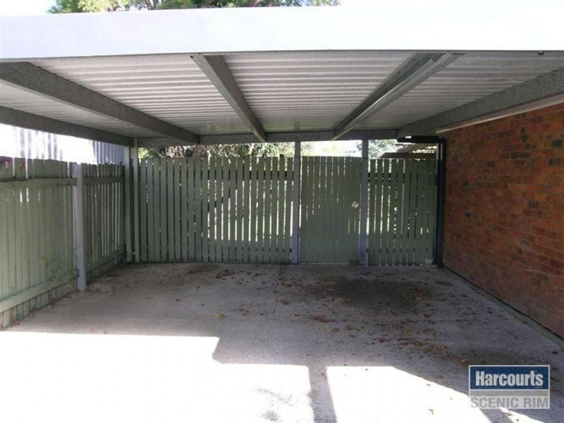 143 Waratah Drive, Crestmead QLD 4132