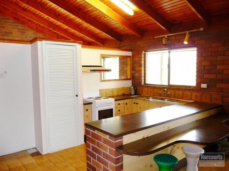 21 Meadow Road, Jimboomba QLD 4280
