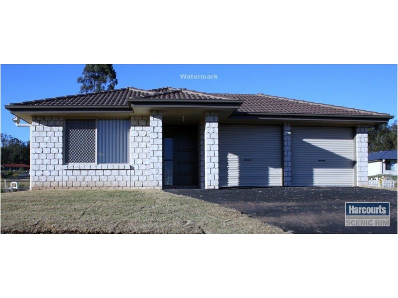 18 Parkhurst Place, Beaudesert QLD 4285