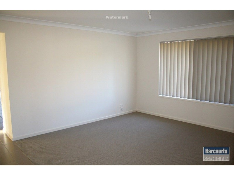 18 Parkhurst Place, Beaudesert QLD 4285