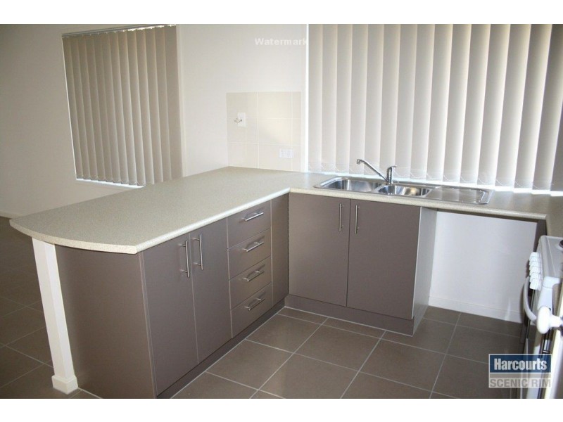 18 Parkhurst Place, Beaudesert QLD 4285