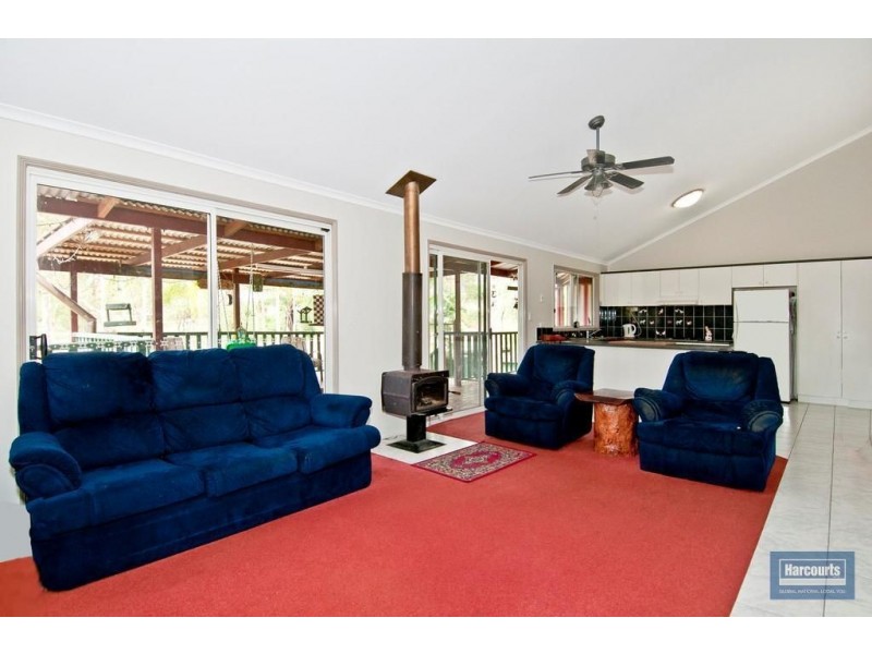 21 Michelle Drive, Cedar Grove QLD 4285