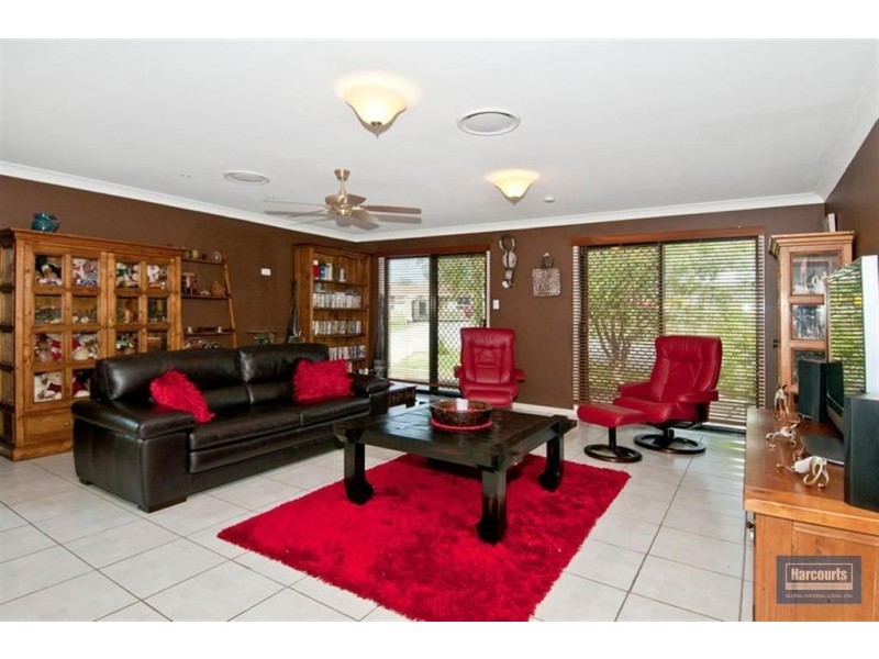 125 Peppertree Drive, Jimboomba QLD 4280