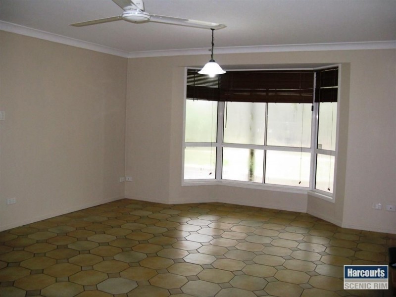 48 Selkirk Road, South Maclean QLD 4280