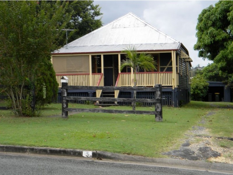 5 Hart Street, Beaudesert QLD 4285