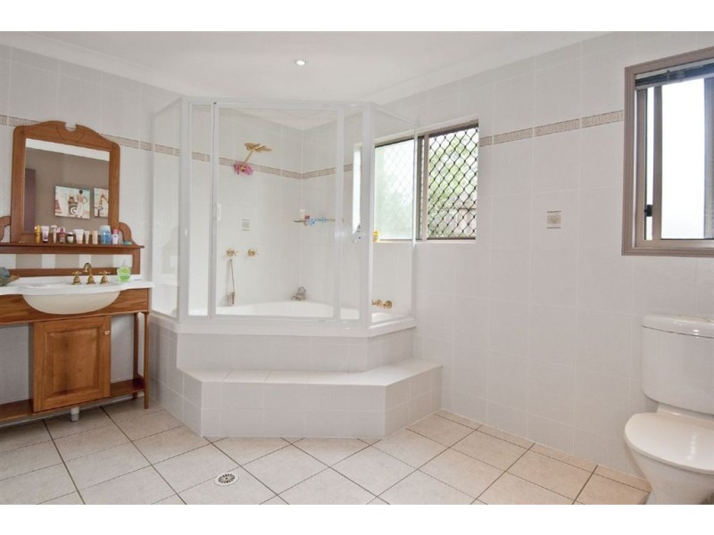 124 Bluff Road, Cedar Vale QLD 4285