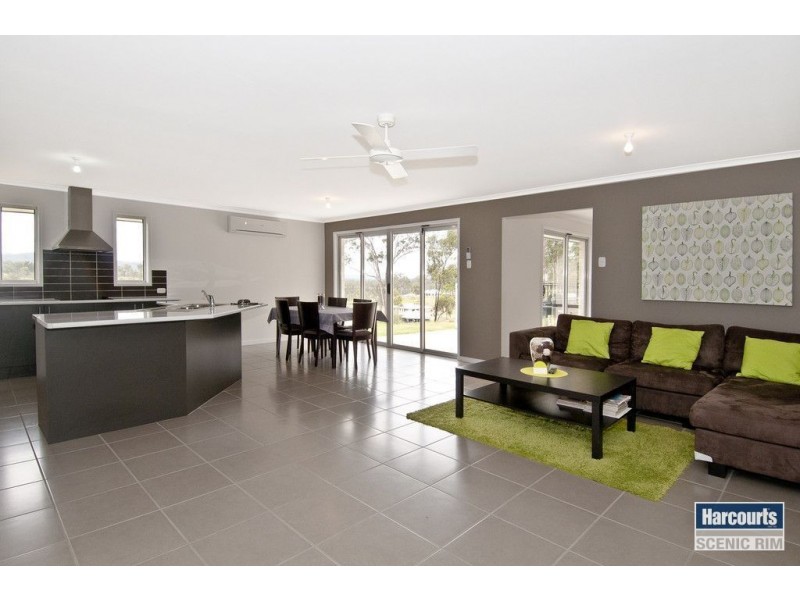 36 Prince of Wales Court, Mundoolun QLD 4285