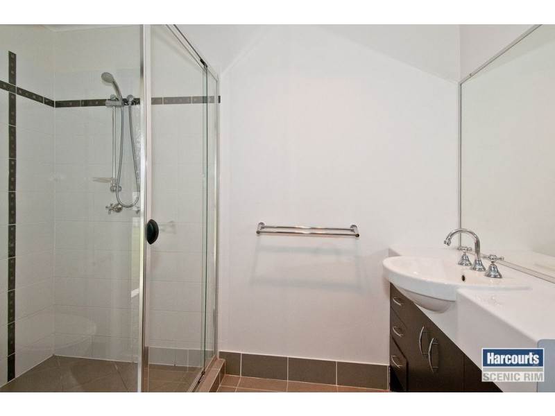 36 Prince of Wales Court, Mundoolun QLD 4285