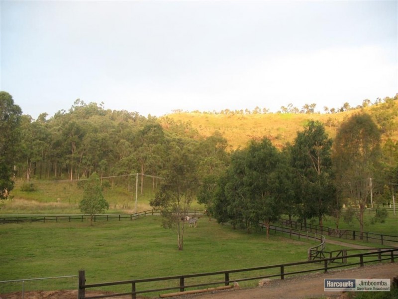 17 Smales Close, Kooralbyn QLD 4285