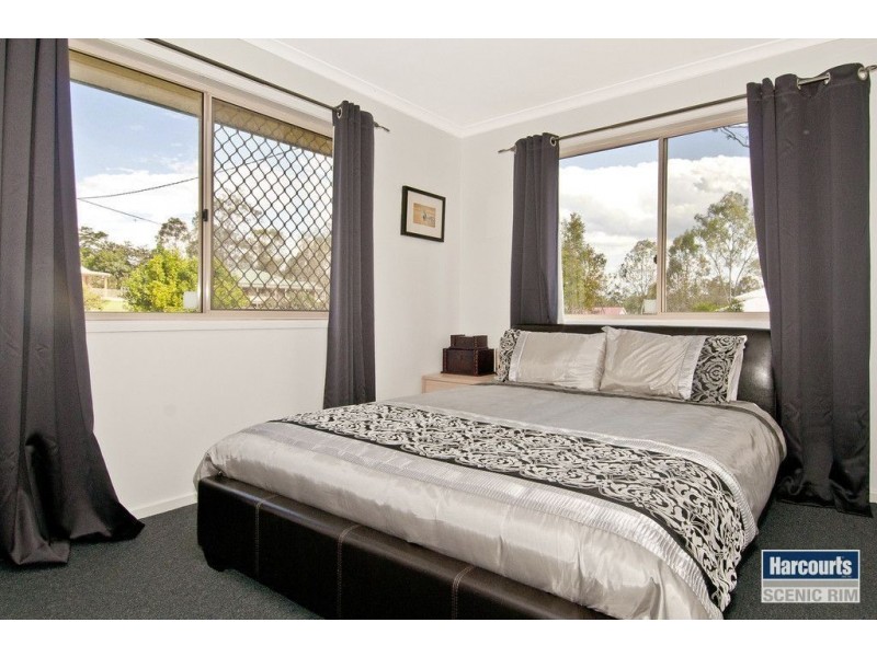 1 Ivy Court, Gleneagle QLD 4285