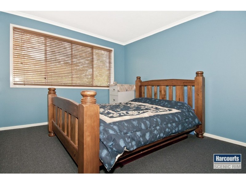 1 Ivy Court, Gleneagle QLD 4285
