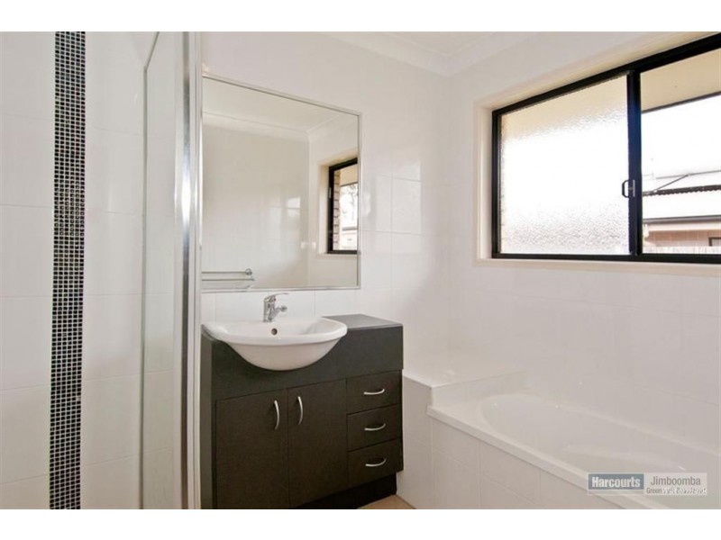 11 Hilltop Cres, Jimboomba QLD 4280