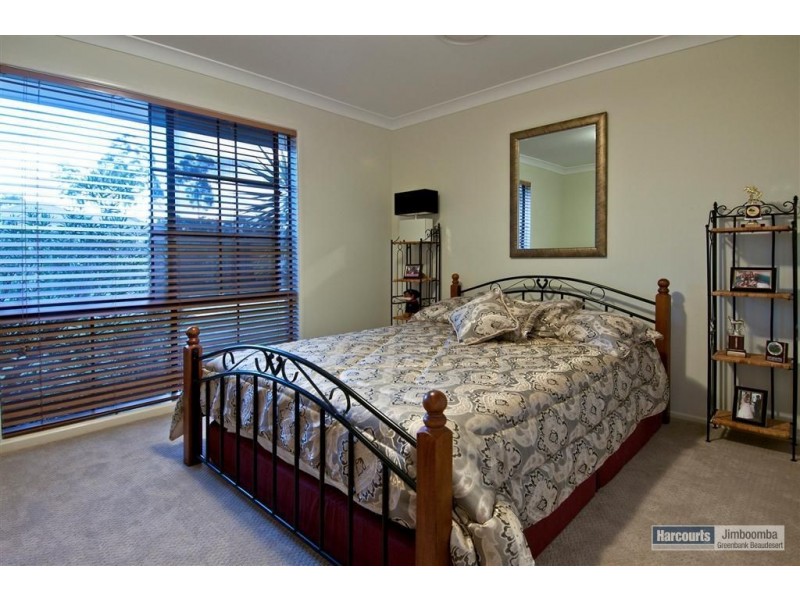 4 Tulip Place, Jimboomba QLD 4280
