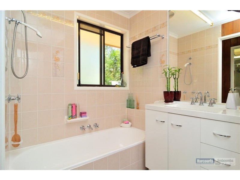 35 New Beith Rd, Greenbank QLD 4124