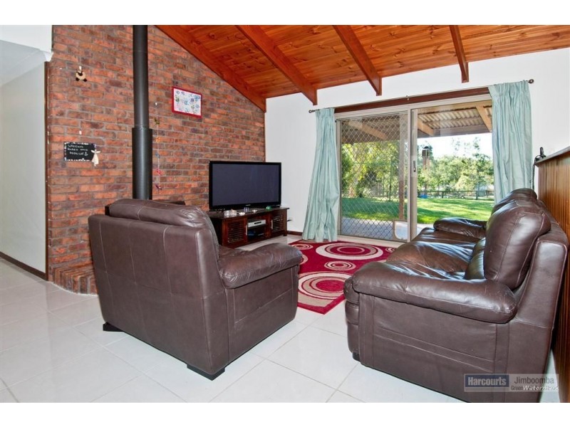 85 Bamboo Dr, Cedar Vale QLD 4285