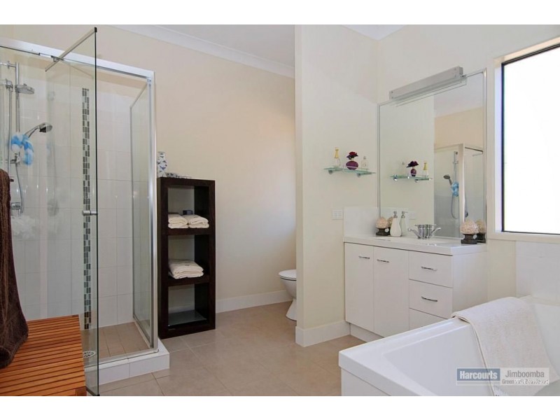 129 Camphor Dr, Boyland QLD 4275