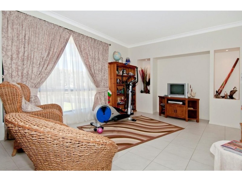 10 Dianne Court, Jimboomba QLD 4280