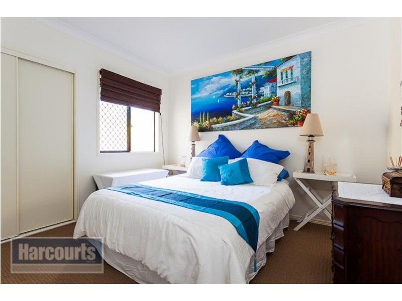 22 Prince Of Wales Crt, Mundoolun QLD 4285