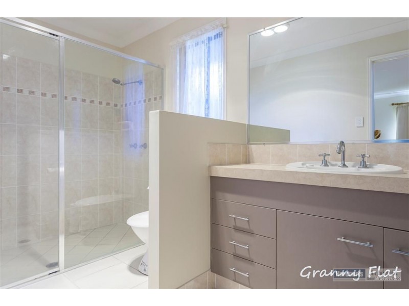 36 Brown Beech Dr, Jimboomba QLD 4280