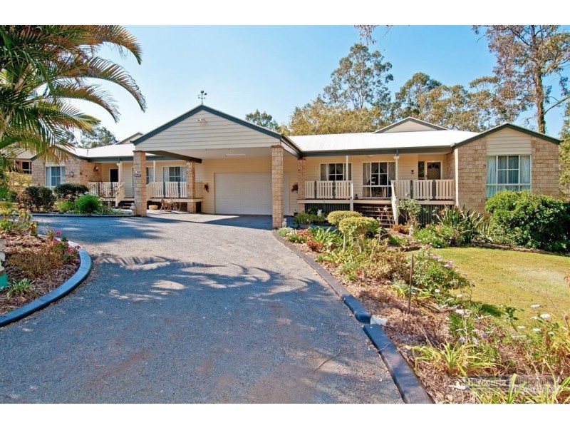 136-138 Silvereye Cresent, Greenbank QLD 4124