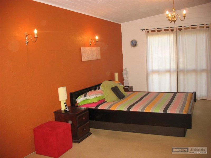 2 Wellington Bundock Dr, Kooralbyn QLD 4285