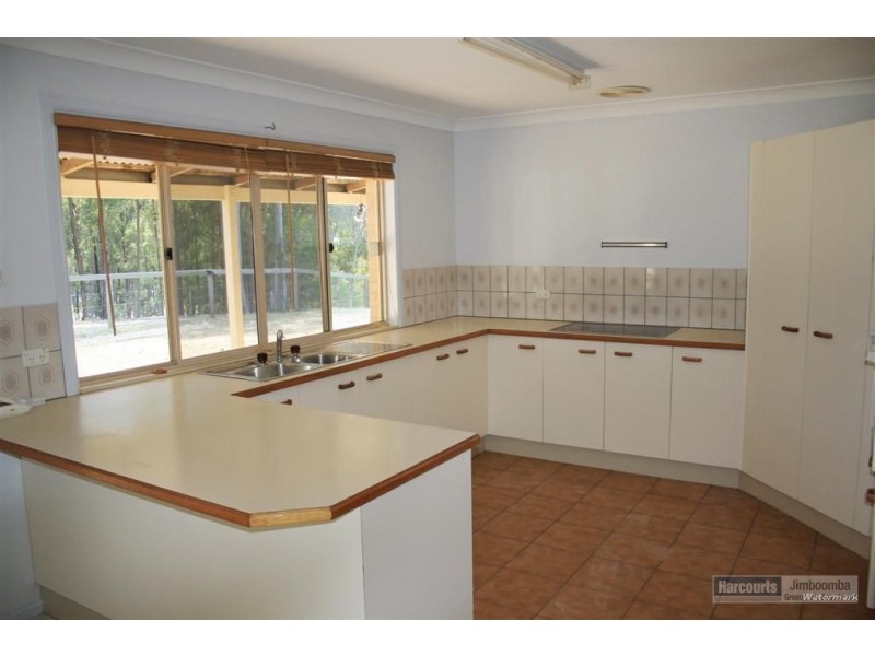 170 Barnes Rd, Cedar Vale QLD 4285