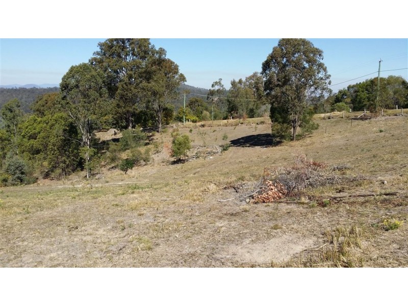 4 Trewin Rd, Cedar Vale QLD 4285