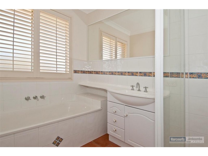 52 Silver Wattle Dr, Jimboomba QLD 4280