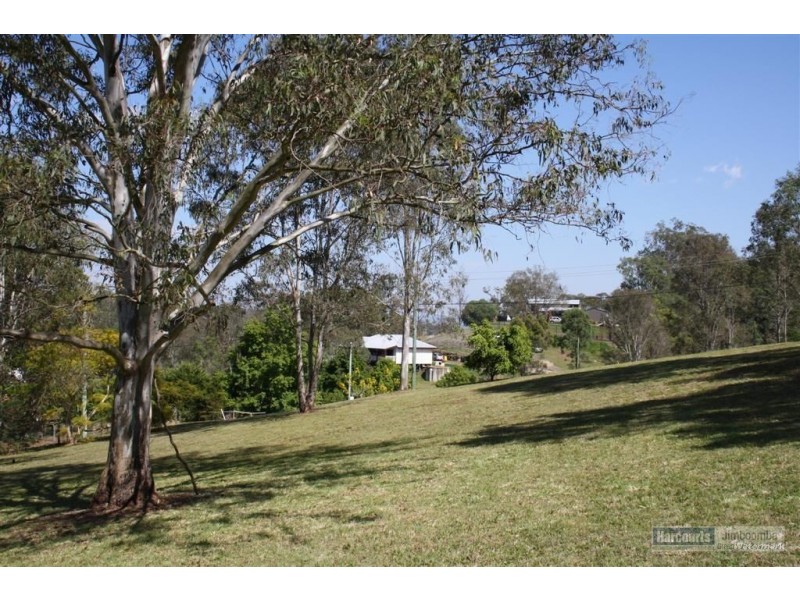 215 Bamboo Dr, Cedar Vale QLD 4285