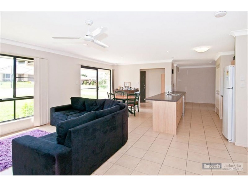 11 Hilltop Crescent, Jimboomba QLD 4280