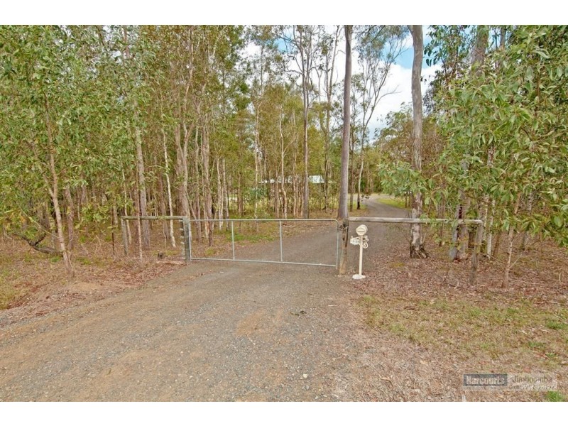 16 Cheviot Street, Greenbank QLD 4124