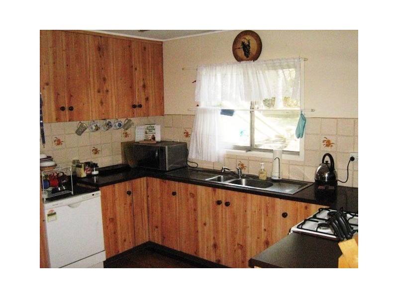 27D Christmas Creek Road, Laravale QLD 4285