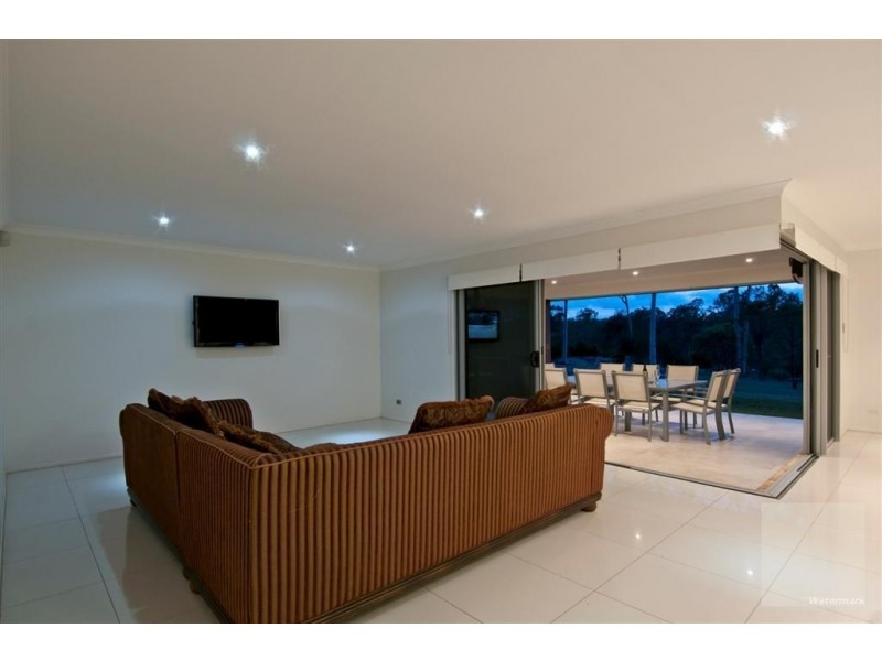 17-19 Goldfinch Ct, Greenbank QLD 4124