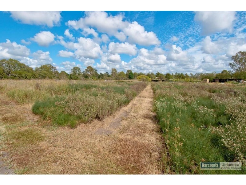 34 Beryl Parade, North Maclean QLD 4280