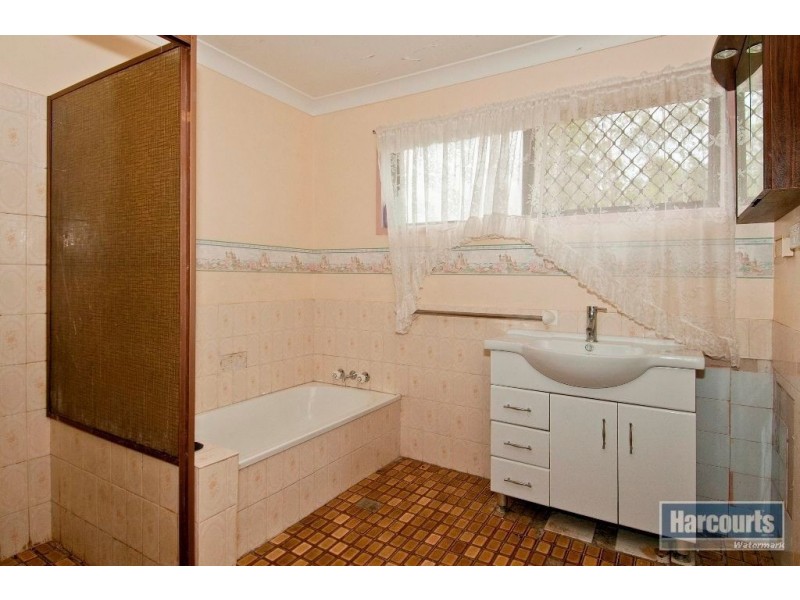 38 Rosina Road, North Maclean QLD 4280