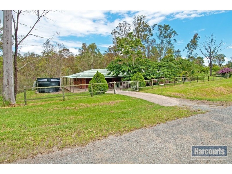 123 Canterbury Drive, Mundoolun QLD 4285