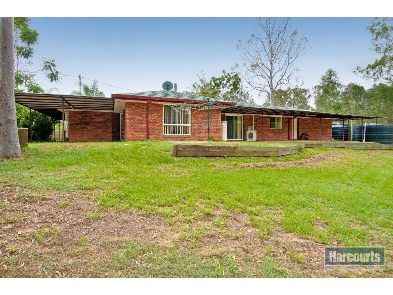 123 Canterbury Drive, Mundoolun QLD 4285