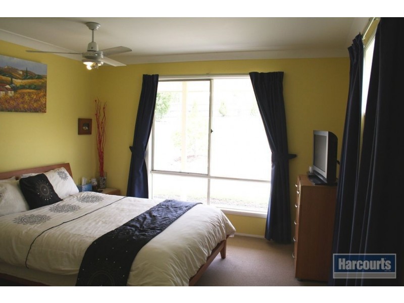 7-9 Portsmouth Court, Mundoolun QLD 4285