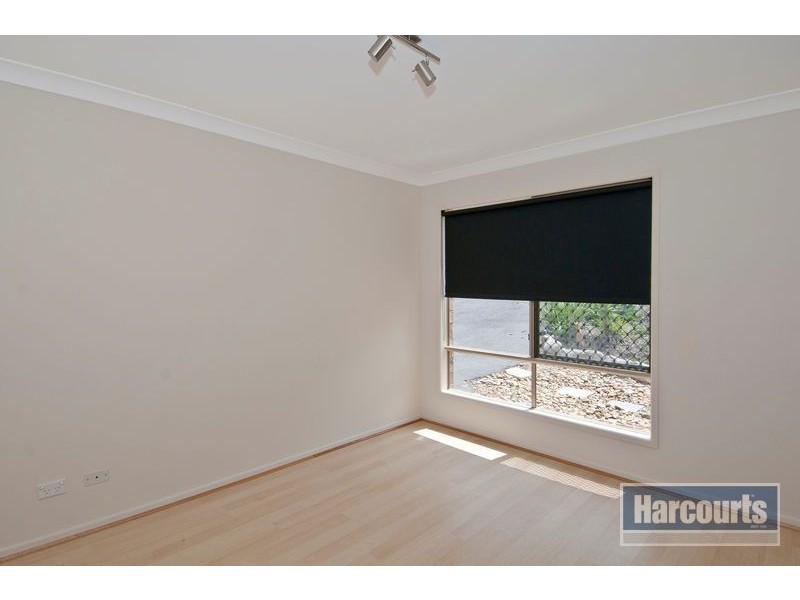 129 John Collins Drive, Mundoolun QLD 4285