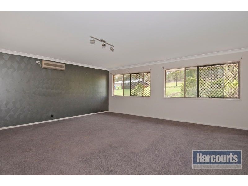 129 John Collins Drive, Mundoolun QLD 4285